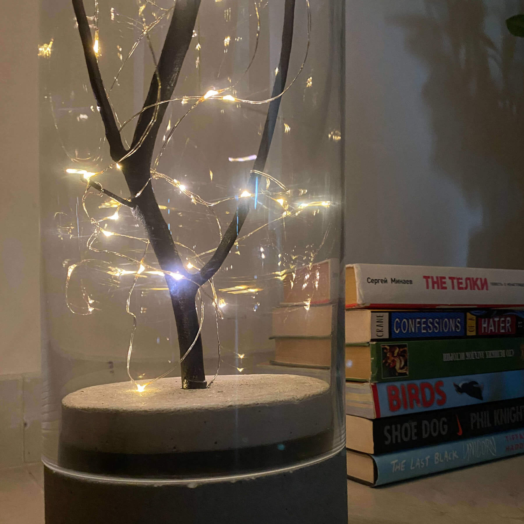 29 Inch Cylindrical Glass Lamp
