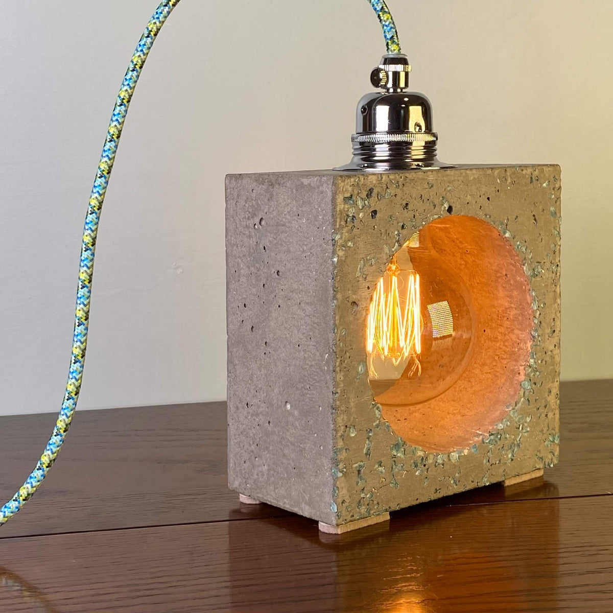 Industrial Table Lamp Concrete - Limited Edition